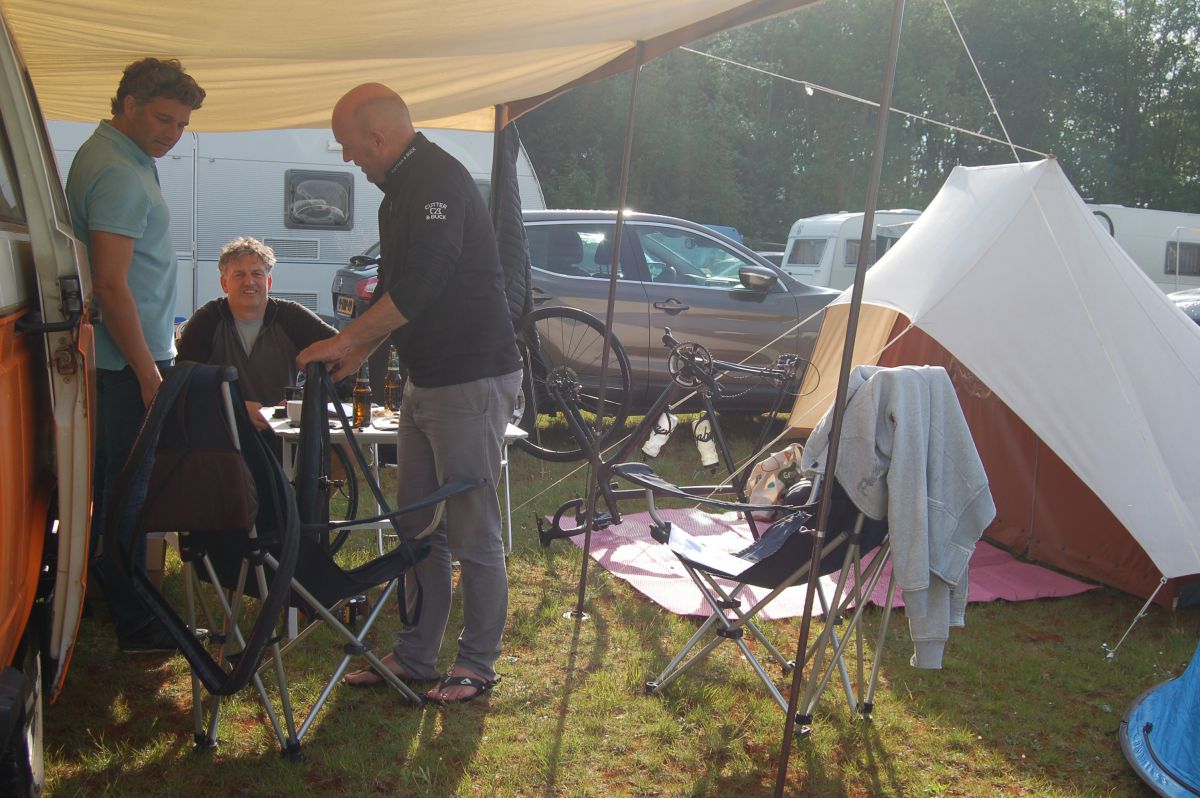 Gezellige BBQ op Limburgs Mooiste camping
