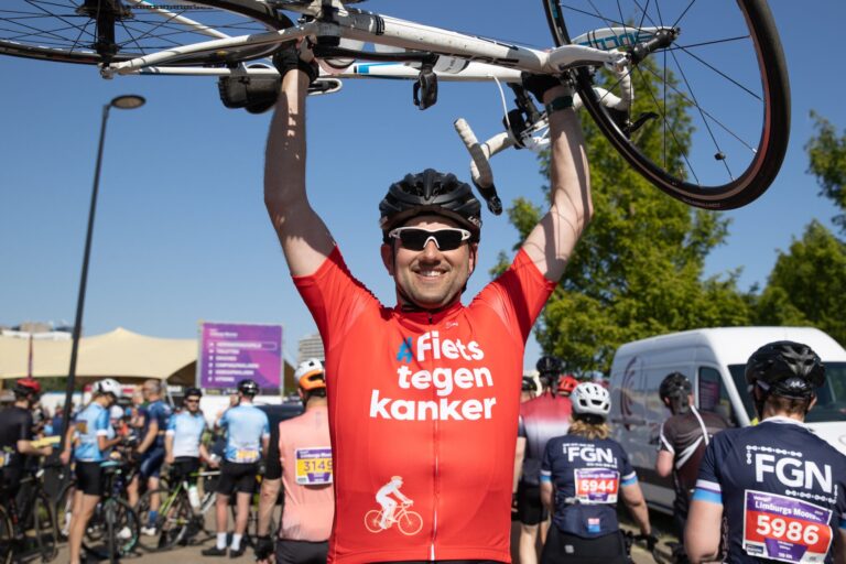 Samenwerking KWF, fiets tegen kanker